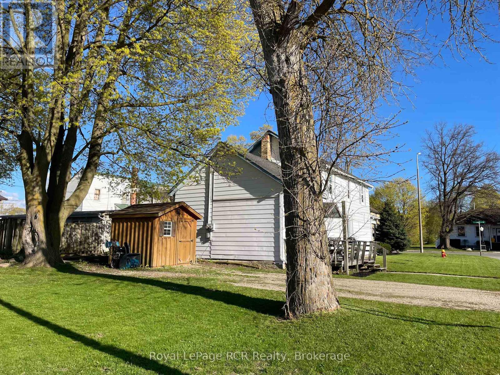 












203 MAIN STREET E

,
Minto,




Ontario
N0G2P0

