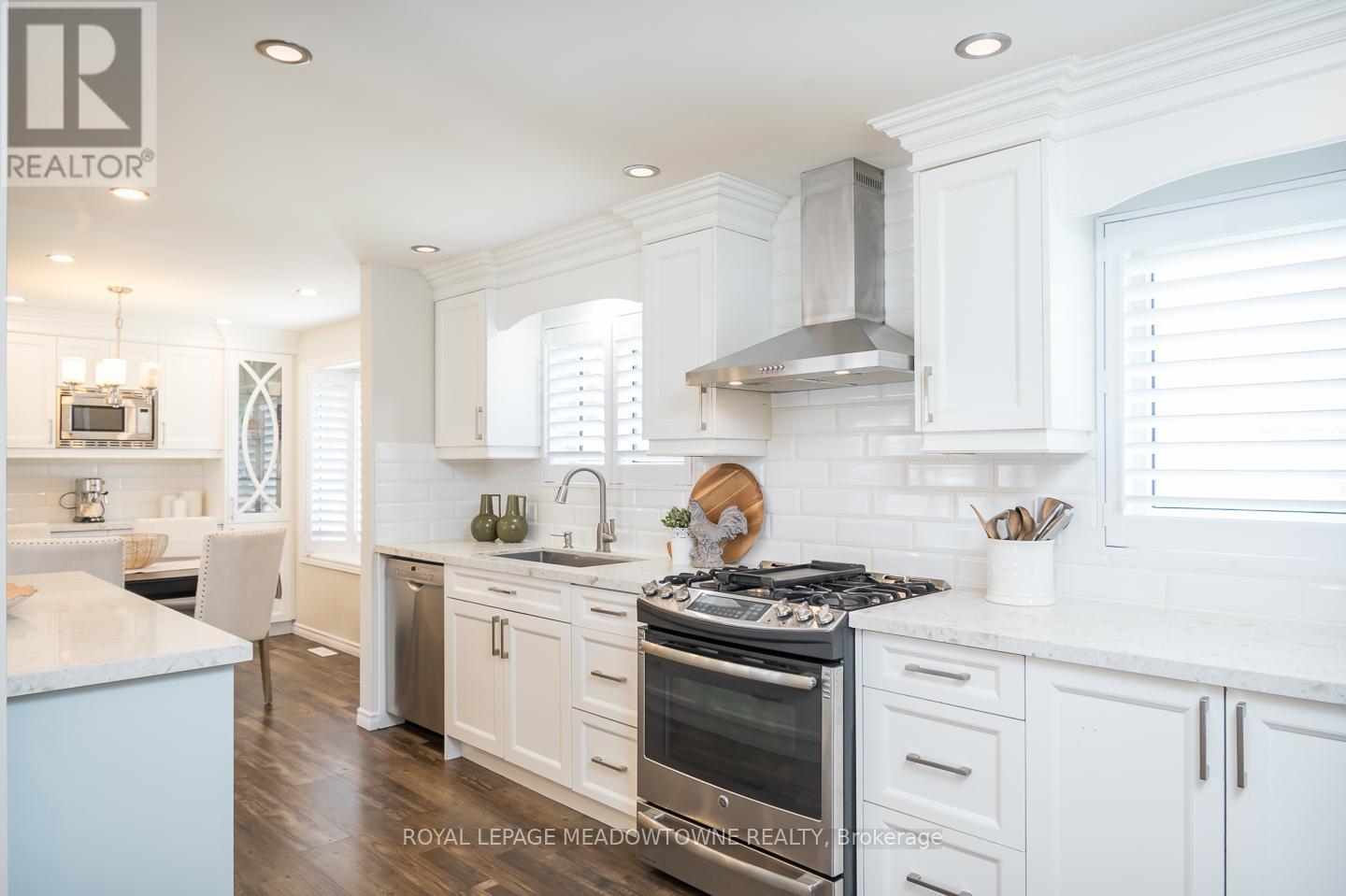 












536 NELSON COURT

,
Milton,




Ontario
L9T3A6


