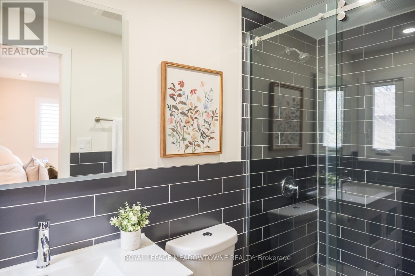 












536 NELSON COURT

,
Milton,




Ontario
L9T3A6

