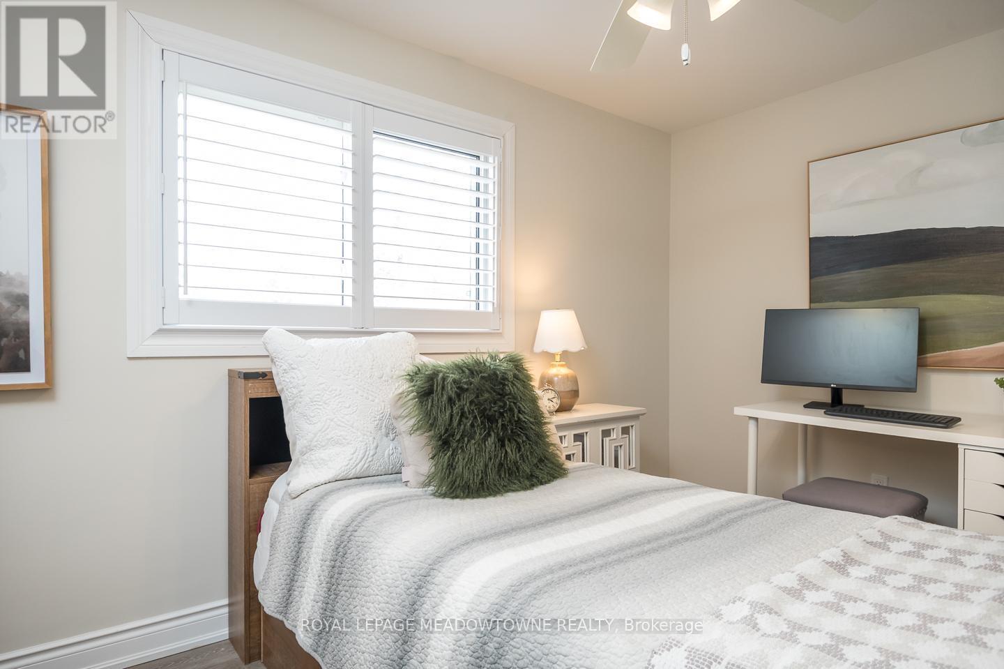 












536 NELSON COURT

,
Milton,




Ontario
L9T3A6


