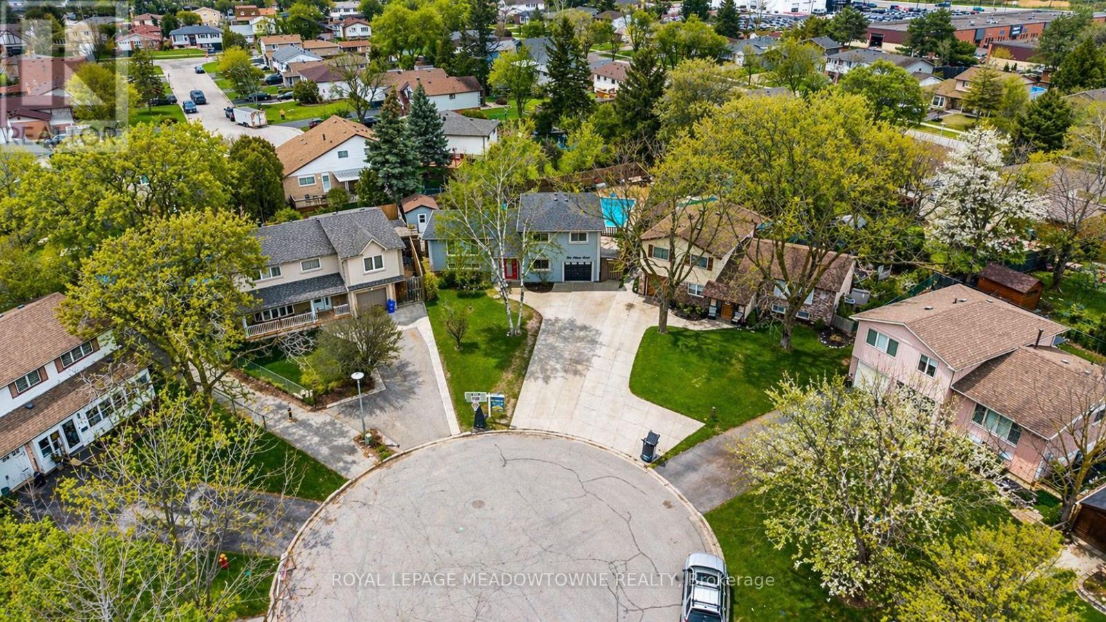 












536 NELSON COURT

,
Milton,




Ontario
L9T3A6

