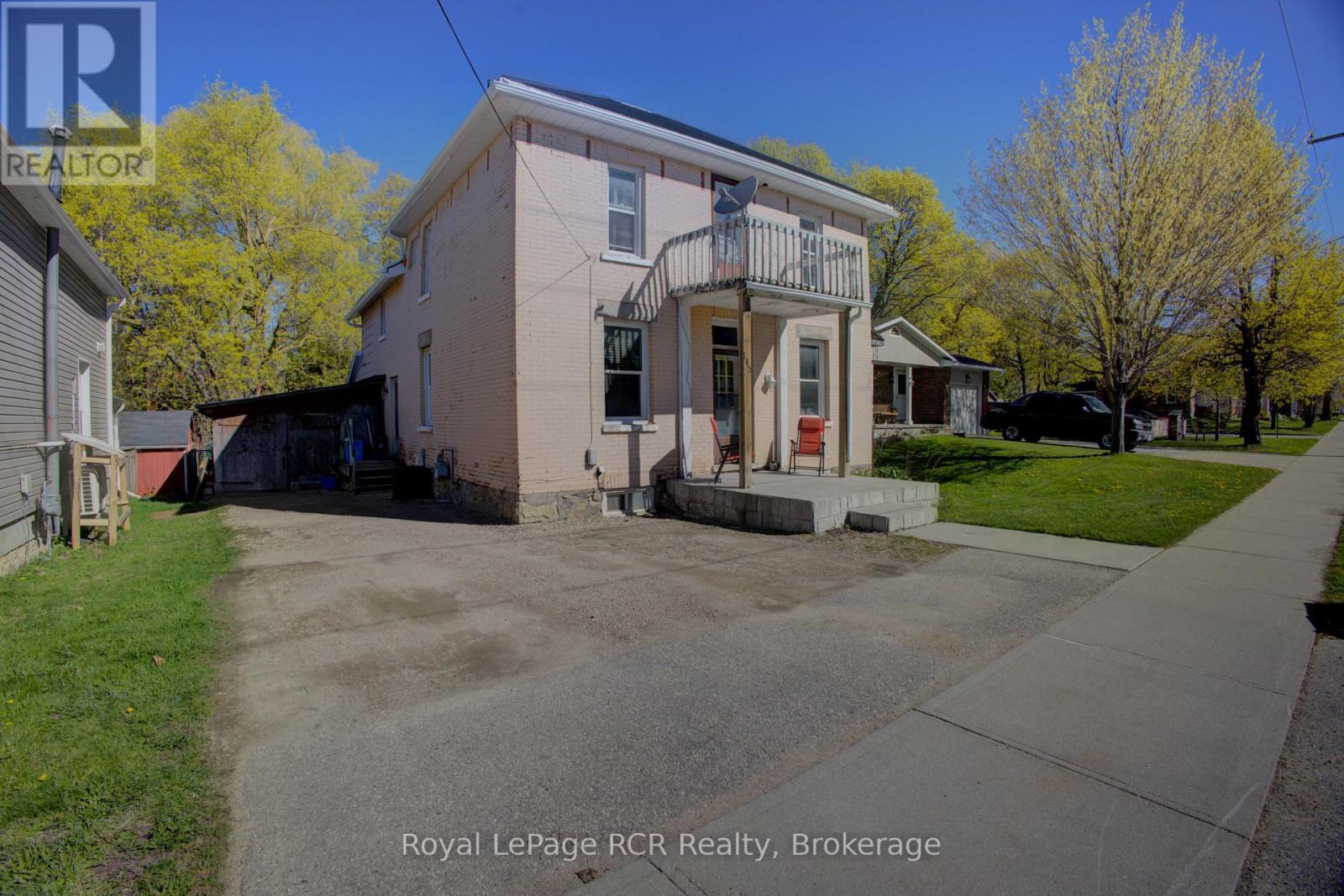 












145 FREDERICK STREET E

,
Wellington North (Arthur),




Ontario
N0G1A0

