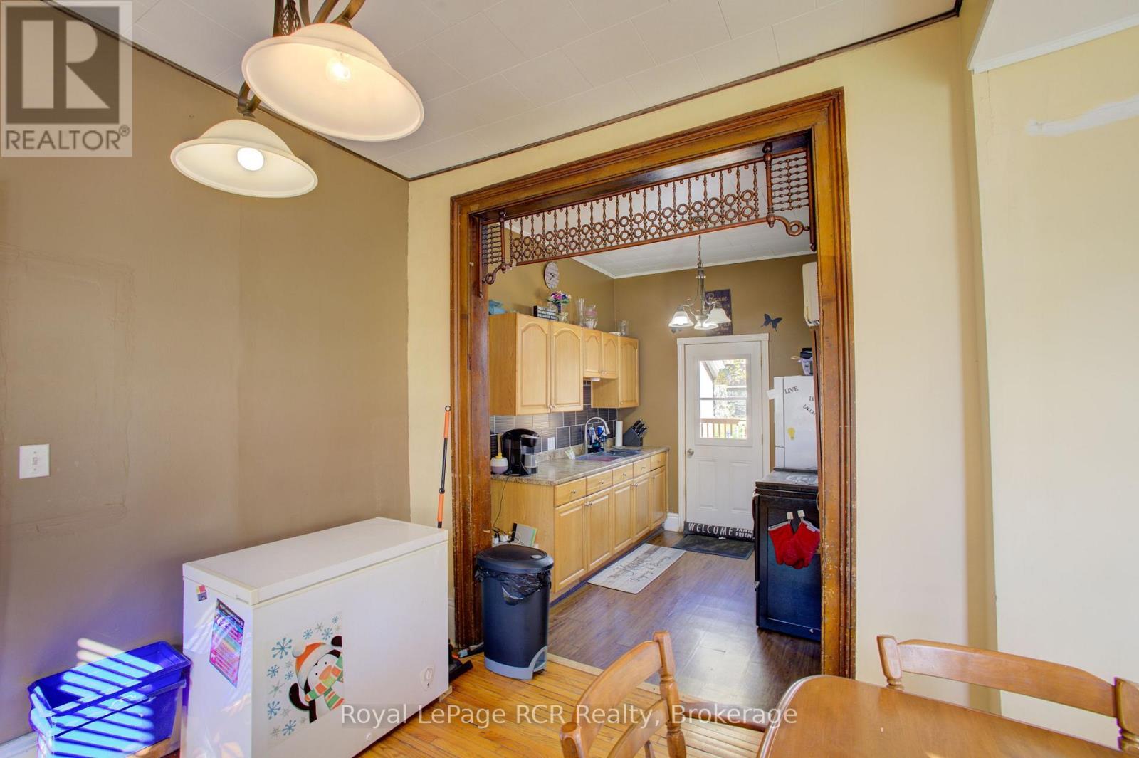 












145 FREDERICK STREET E

,
Wellington North (Arthur),




Ontario
N0G1A0


