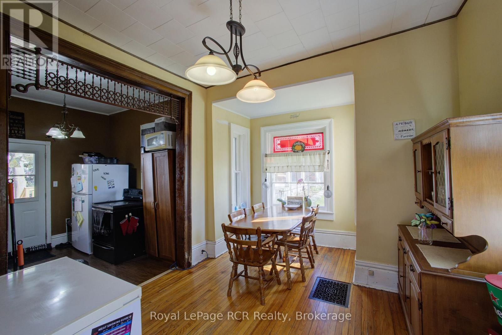 












145 FREDERICK STREET E

,
Wellington North (Arthur),




Ontario
N0G1A0

