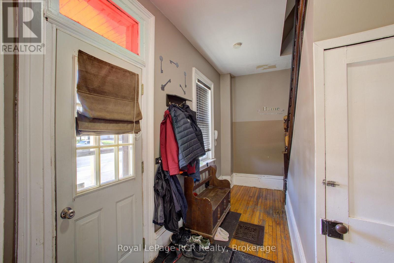 












145 FREDERICK STREET E

,
Wellington North (Arthur),




Ontario
N0G1A0

