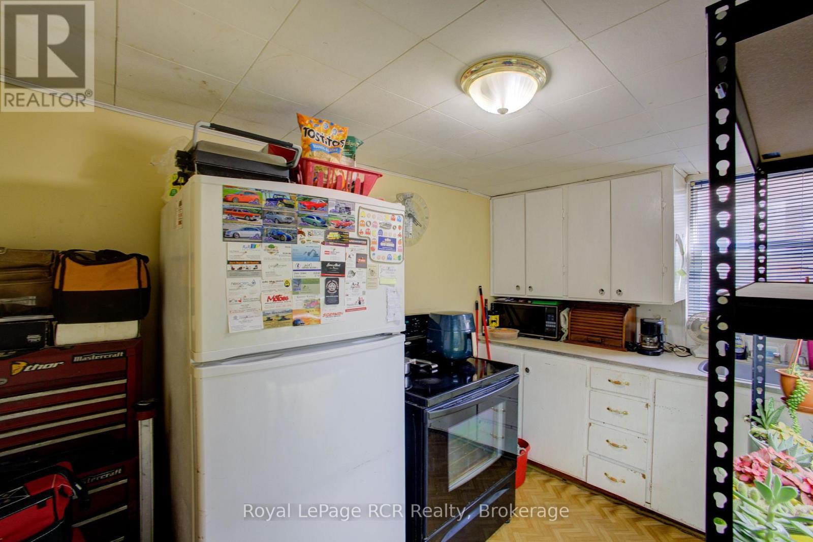 












145 FREDERICK STREET E

,
Wellington North (Arthur),




Ontario
N0G1A0

