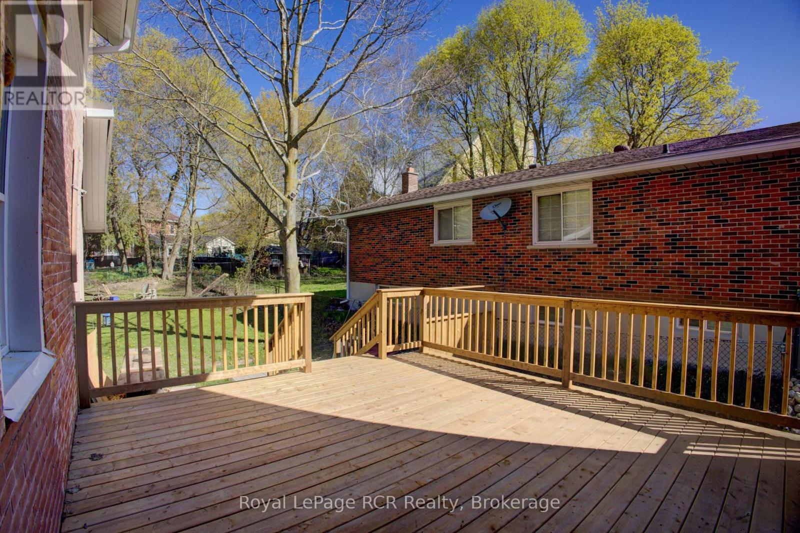 












145 FREDERICK STREET E

,
Wellington North (Arthur),




Ontario
N0G1A0

