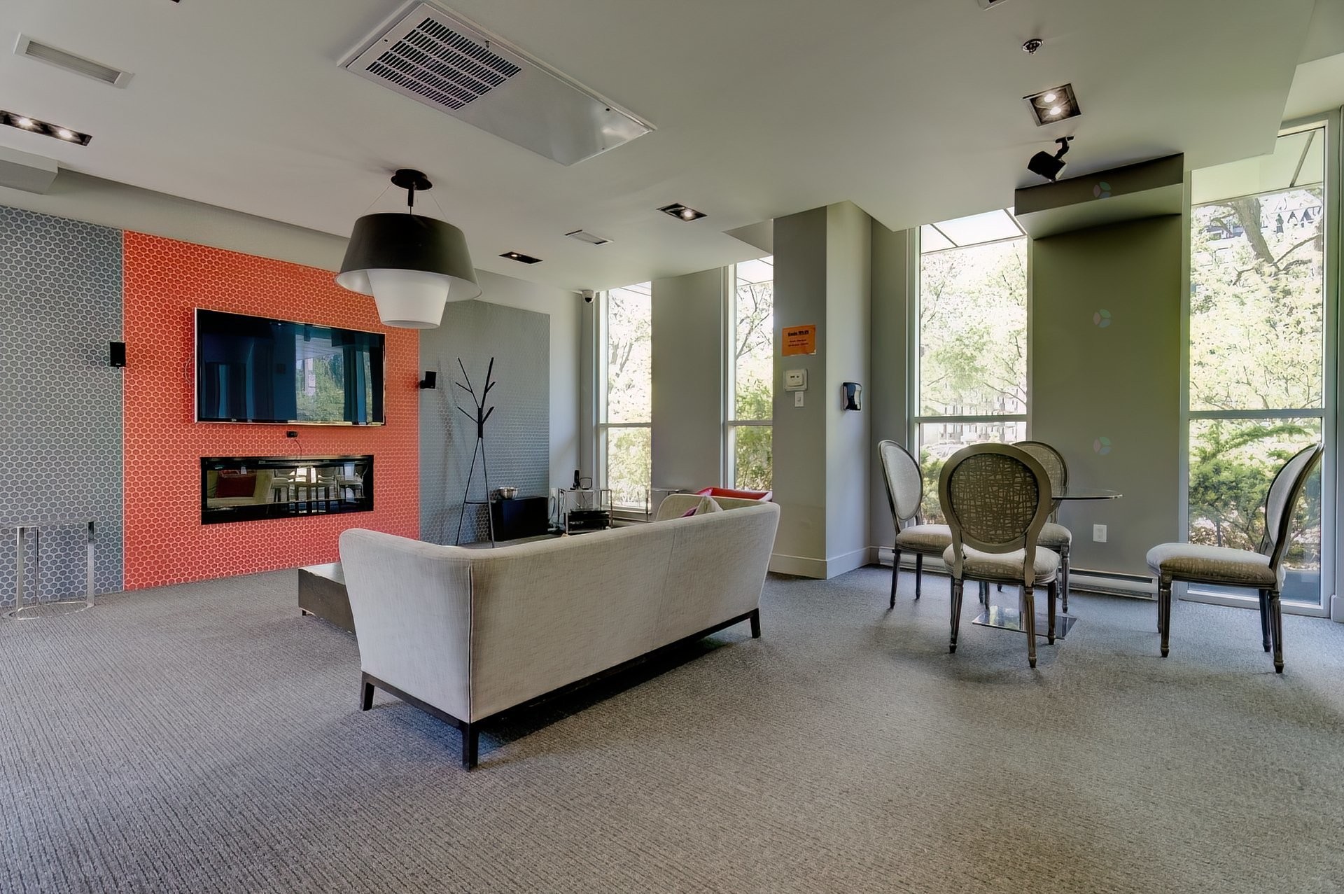 









3300


Av. Troie

, 205,
Montréal (Côte-des-Neiges/Notre-Dame-de-Grâce),




QC
H3V1A9

