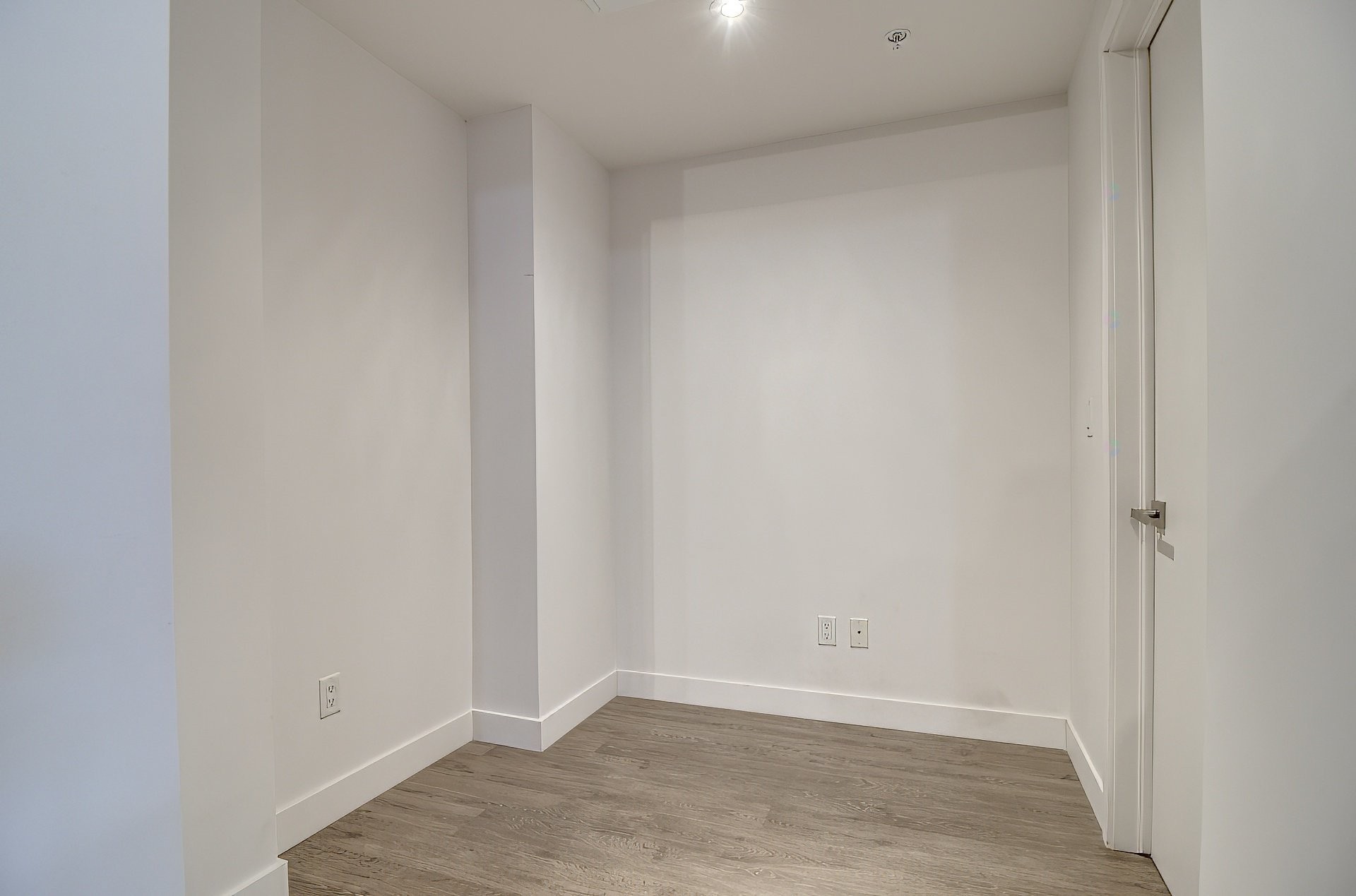 









3300


Av. Troie

, 205,
Montréal (Côte-des-Neiges/Notre-Dame-de-Grâce),




QC
H3V1A9

