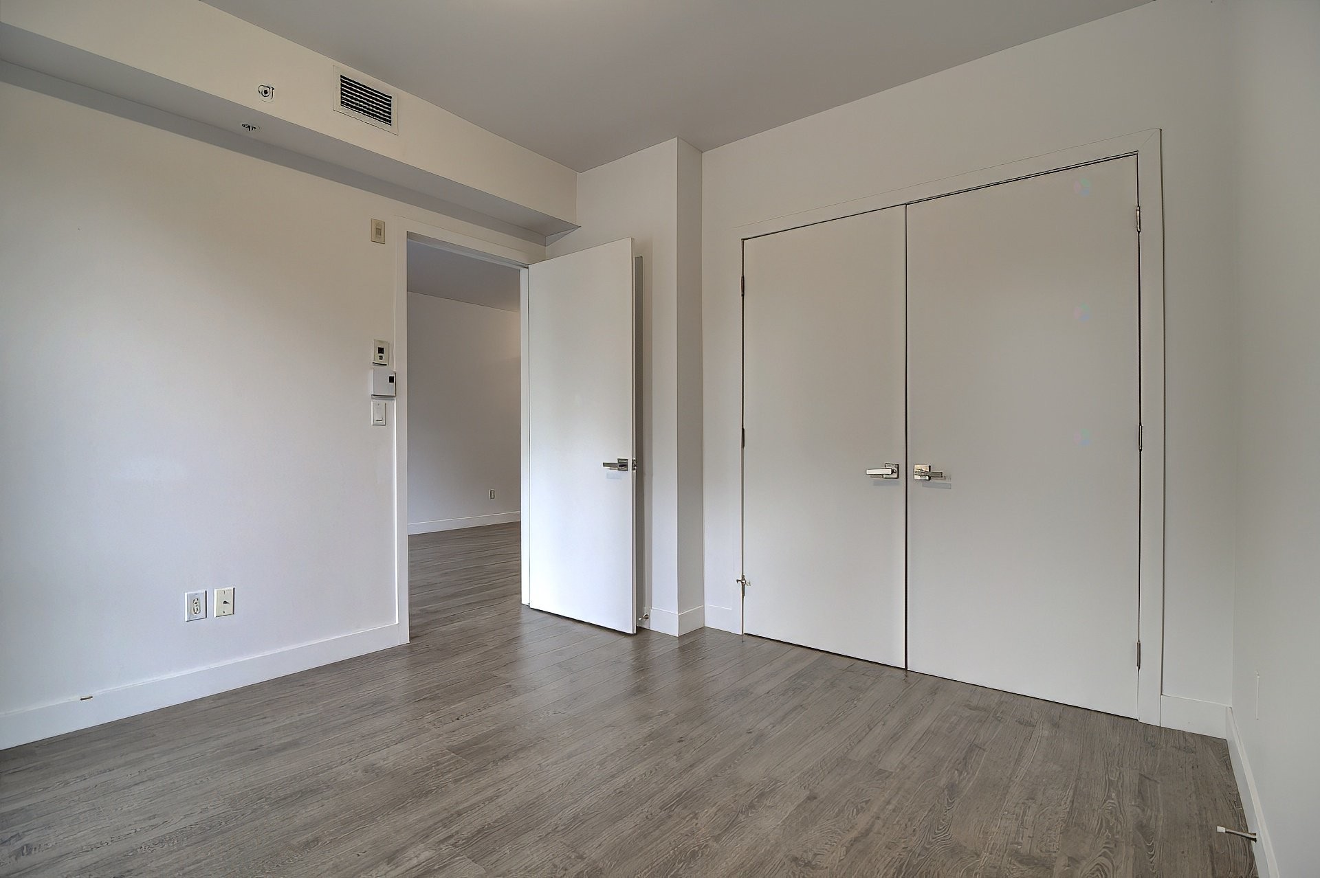 









3300


Av. Troie

, 205,
Montréal (Côte-des-Neiges/Notre-Dame-de-Grâce),




QC
H3V1A9

