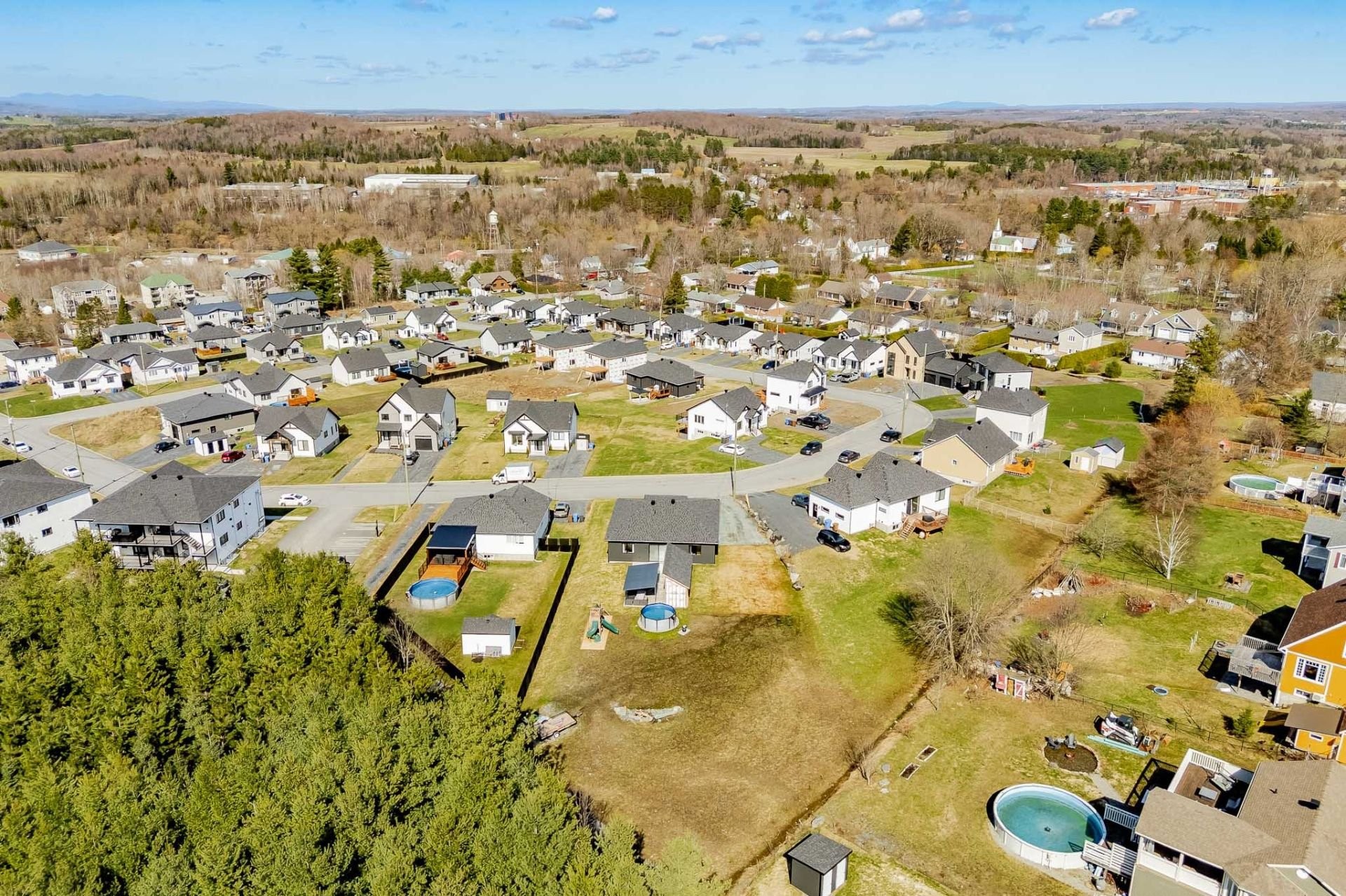 









130


Rue Champêtre

,
Waterville,




QC
J0B3H0

