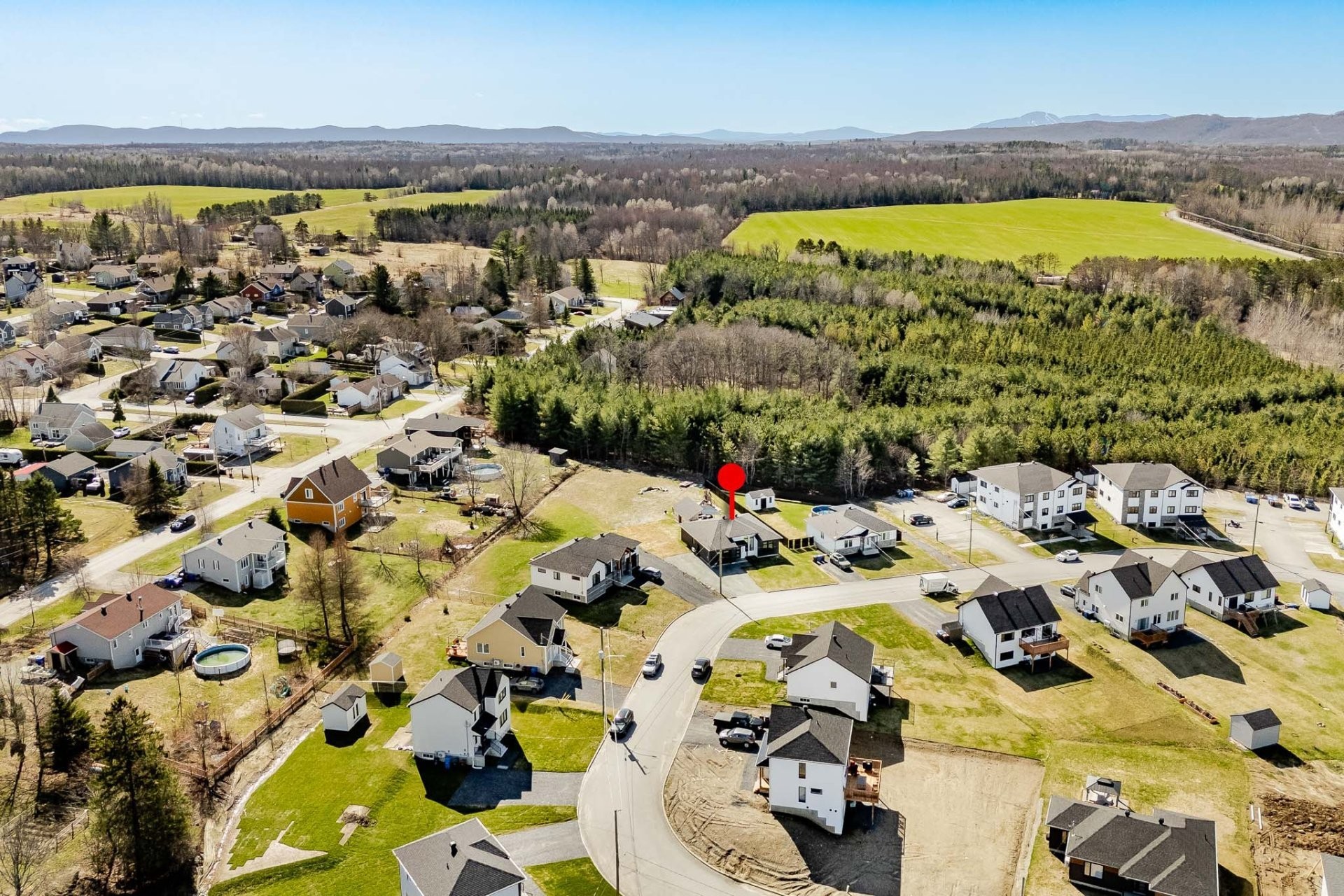 









130


Rue Champêtre

,
Waterville,




QC
J0B3H0

