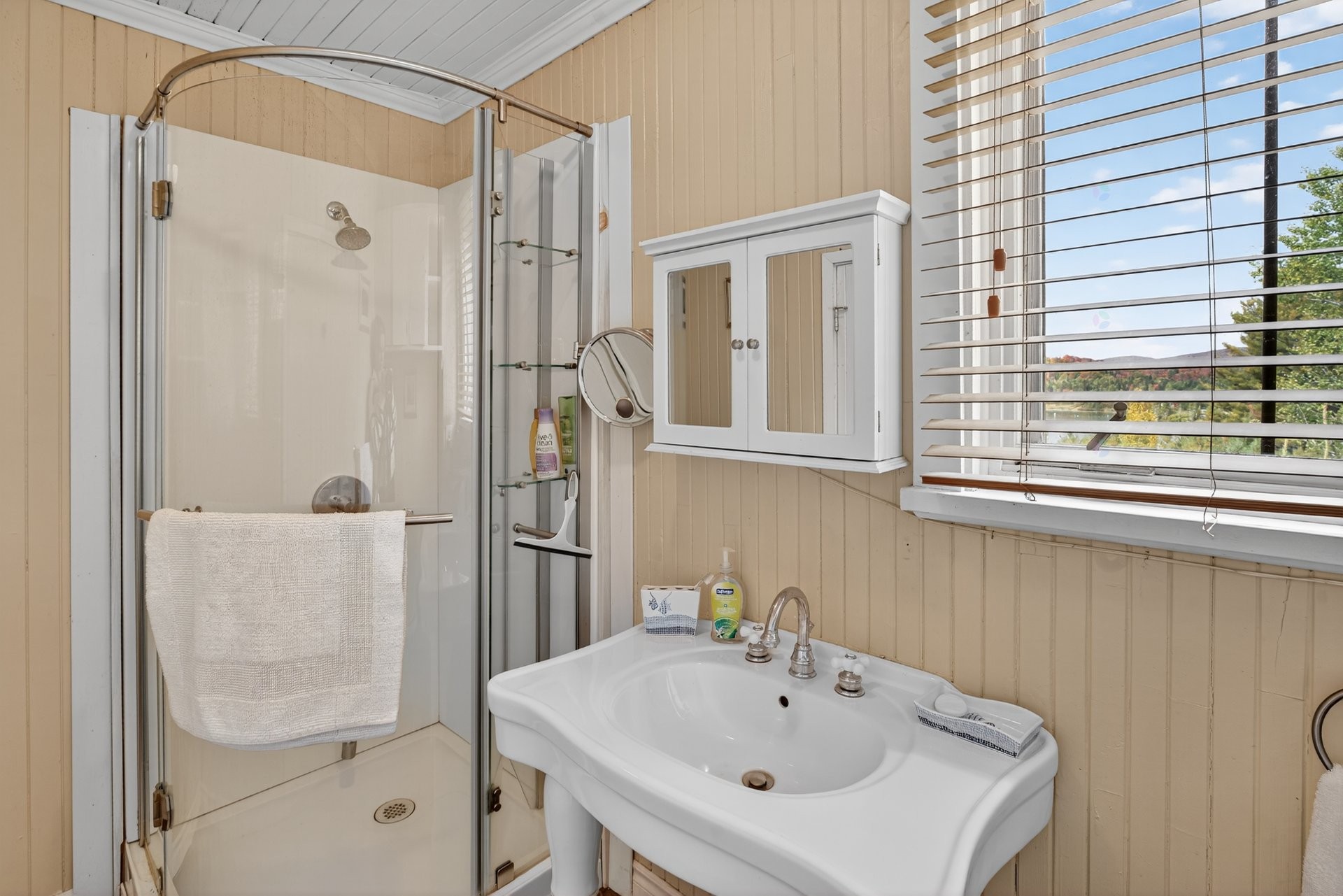 









102


Ch. du Lac-Ludger

,
Lantier,




QC
J0T1V0

