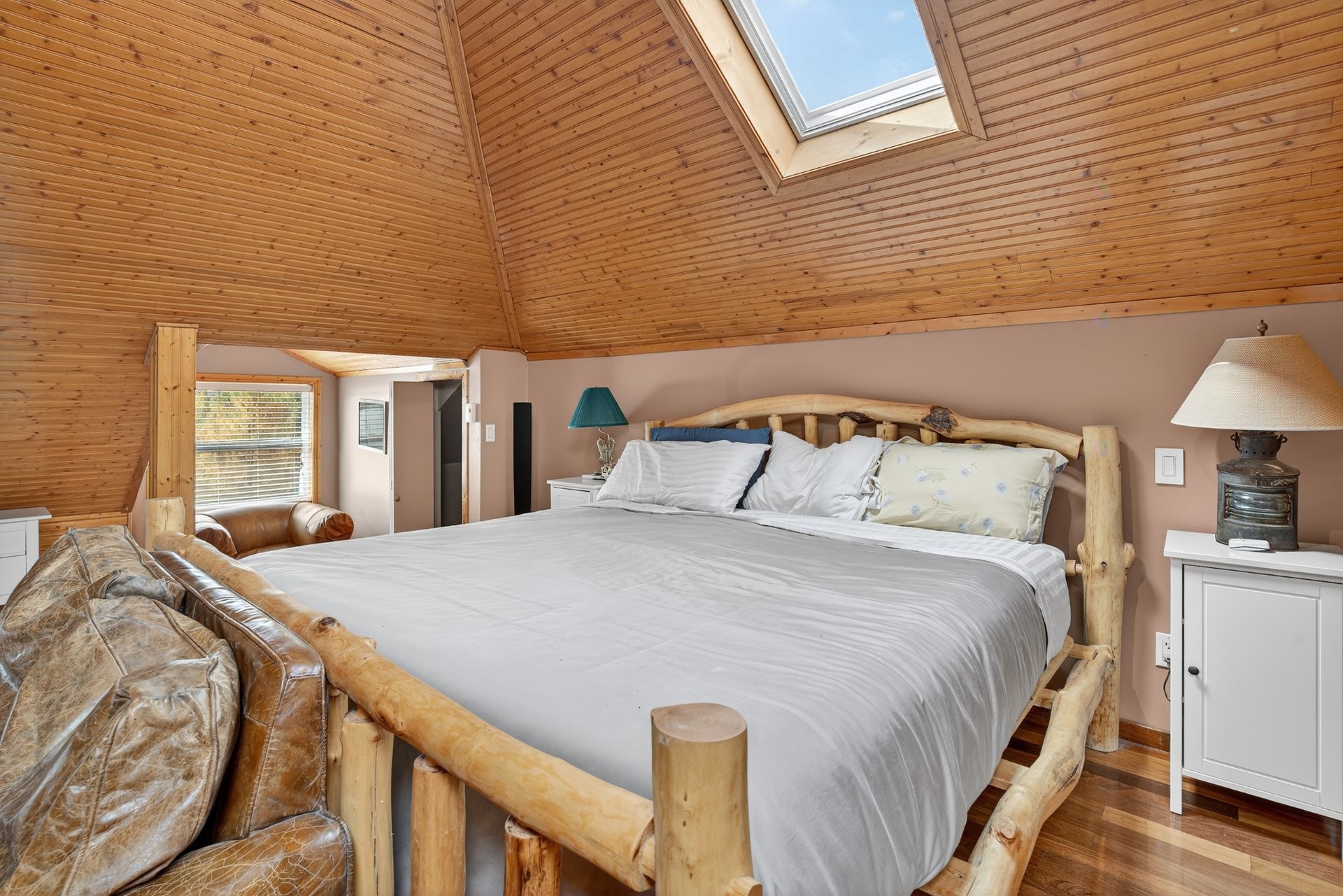 









102


Ch. du Lac-Ludger

,
Lantier,




QC
J0T1V0

