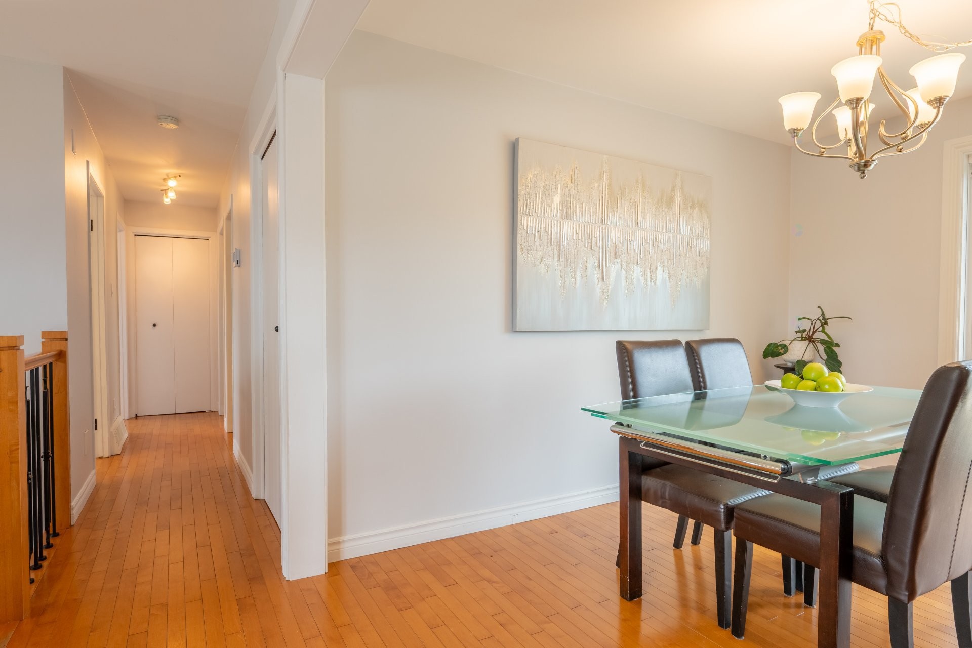 









503


Rue Foch

,
Granby,




QC
J2G6C8

