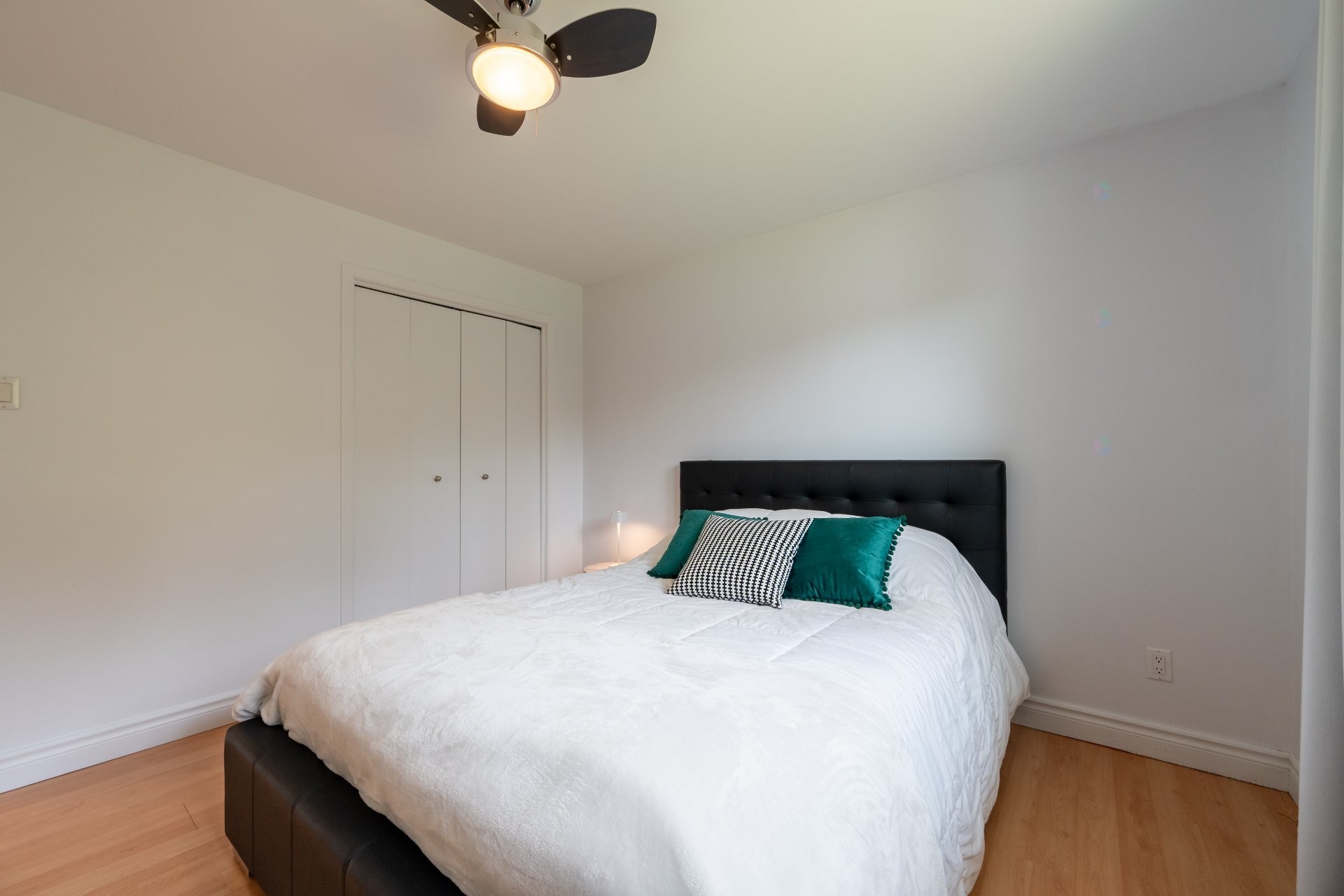 









503


Rue Foch

,
Granby,




QC
J2G6C8

