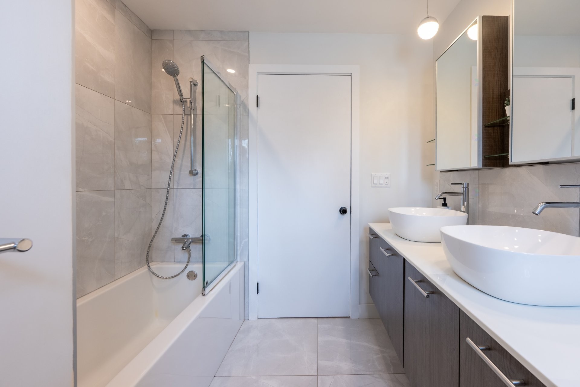 









503


Rue Foch

,
Granby,




QC
J2G6C8

