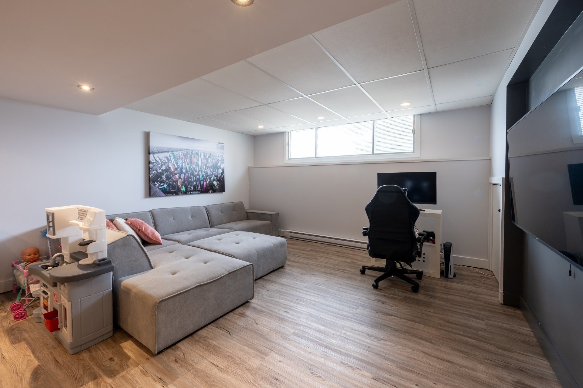 









503


Rue Foch

,
Granby,




QC
J2G6C8

