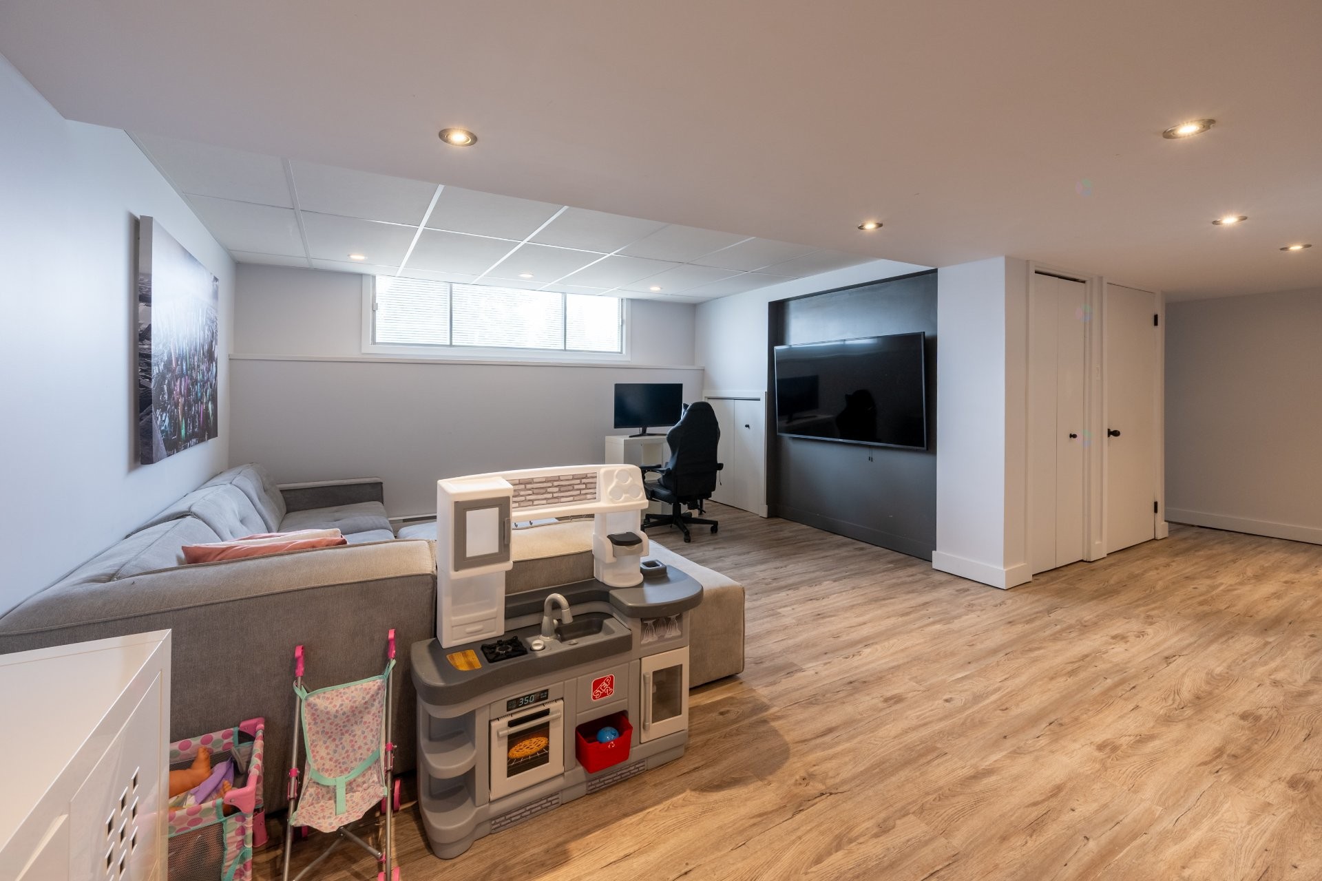 









503


Rue Foch

,
Granby,




QC
J2G6C8

