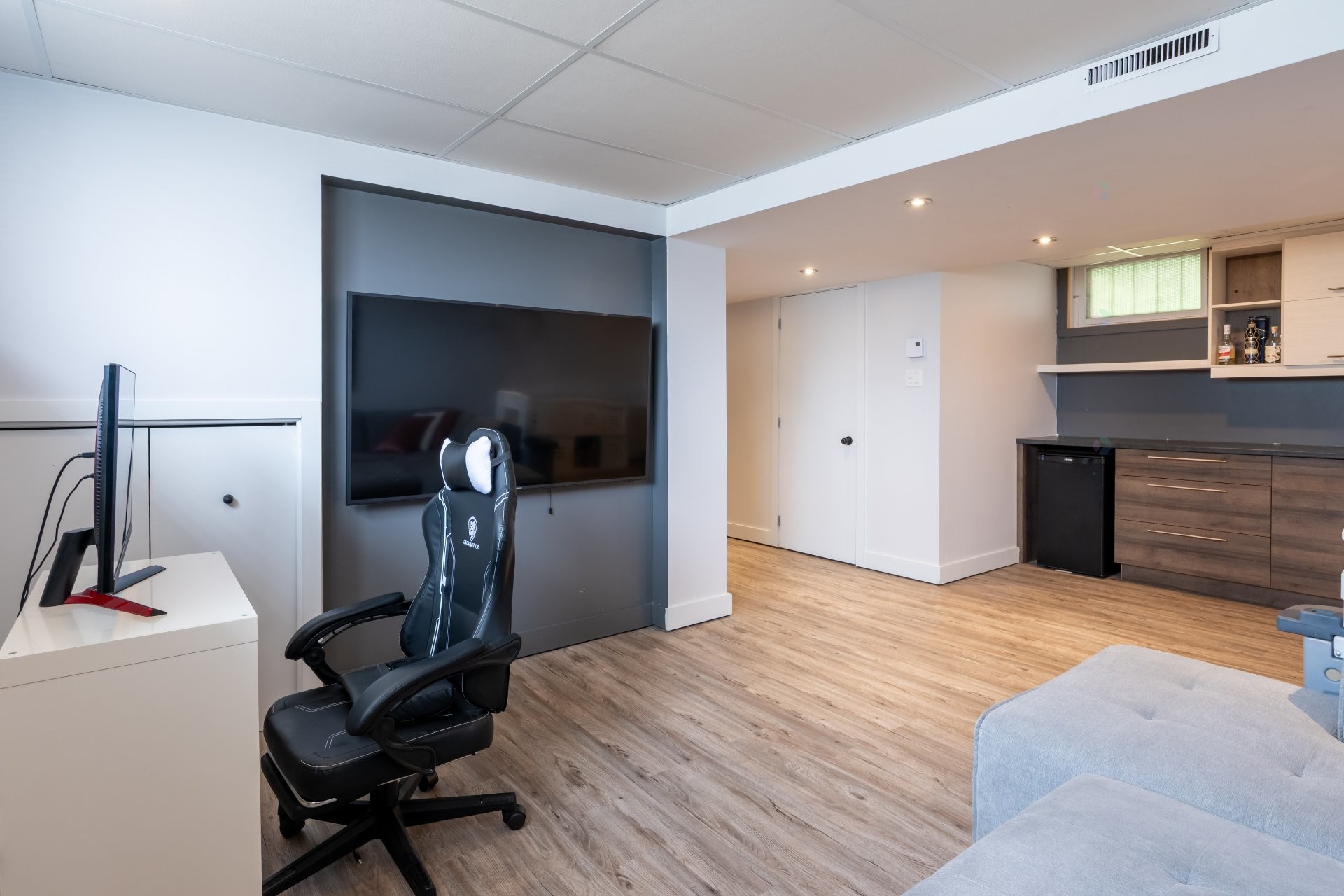 









503


Rue Foch

,
Granby,




QC
J2G6C8

