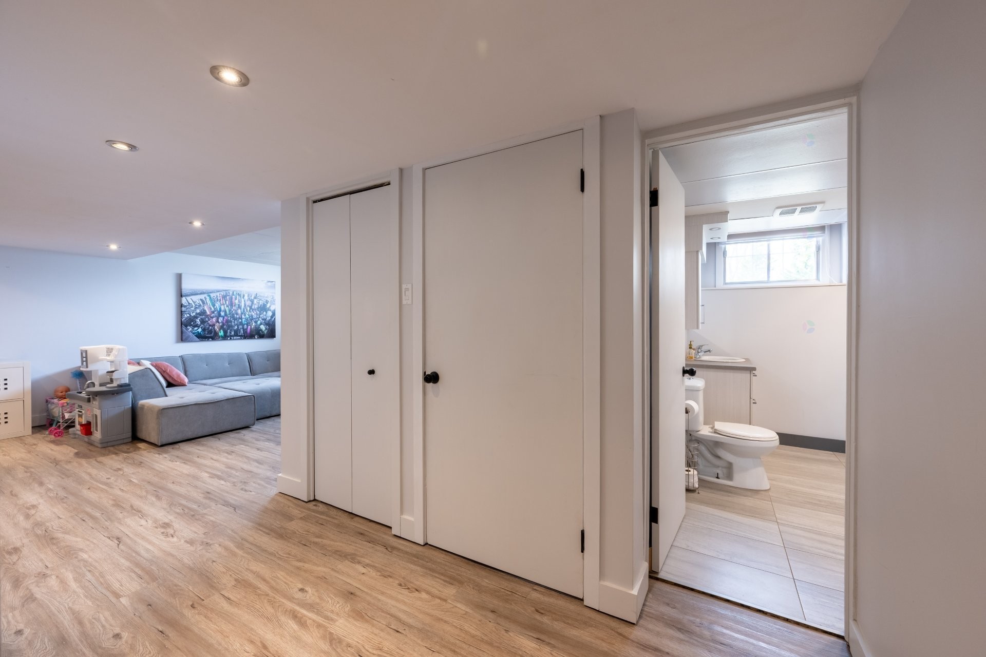 









503


Rue Foch

,
Granby,




QC
J2G6C8

