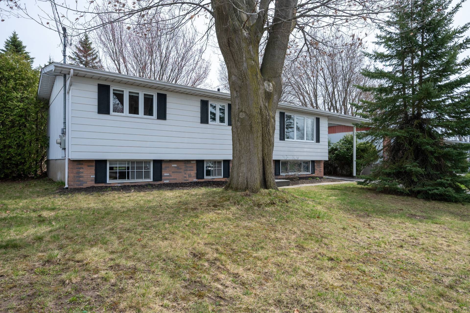 









503


Rue Foch

,
Granby,




QC
J2G6C8

