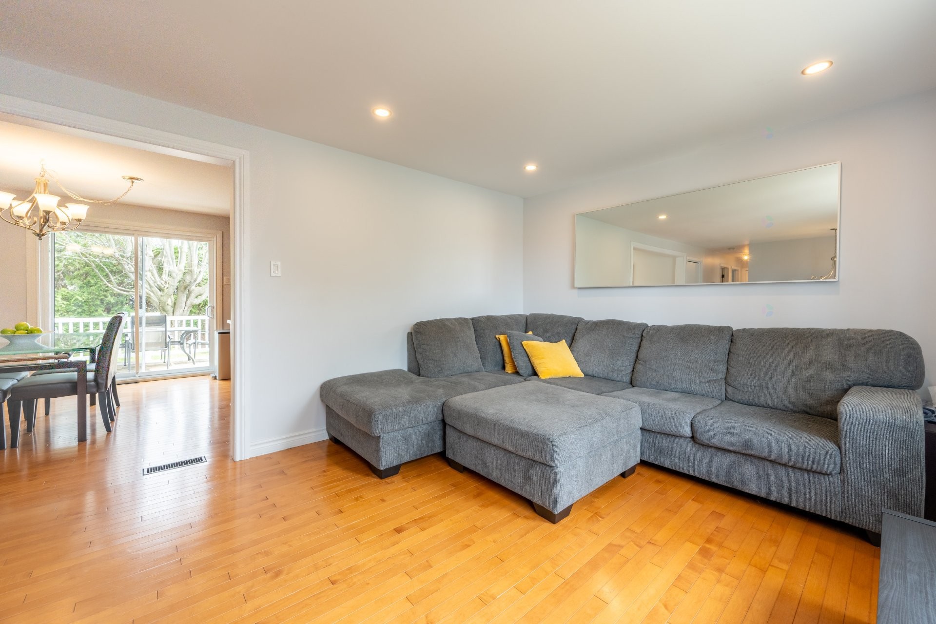 









503


Rue Foch

,
Granby,




QC
J2G6C8

