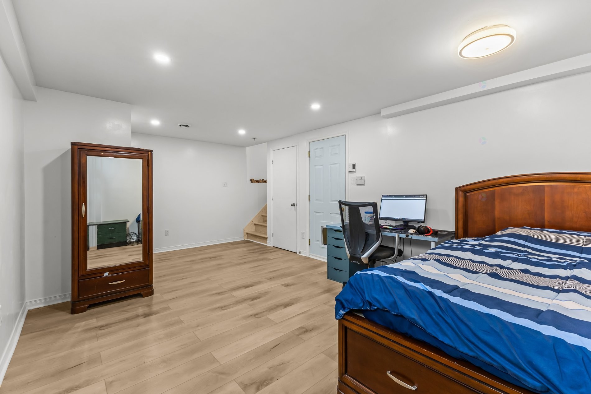 









6856


Rue Henri-Julien

,
Laval (Sainte-Rose),




QC
H7L5X7

