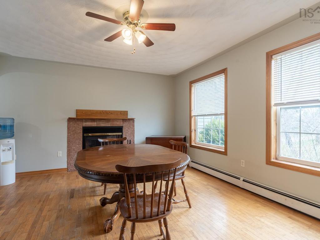 












10 Sylvania Terrace

,
Hammonds Plains,




NS
B3Z 1J1

