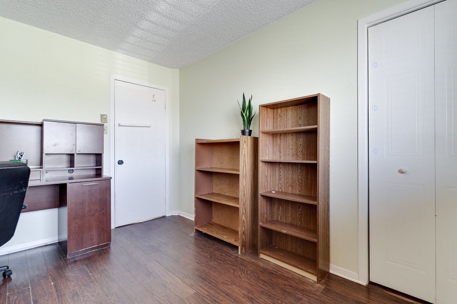 









1187


Boul. Iberville

, 3,
Repentigny (Repentigny),




QC
J5Y3H7

