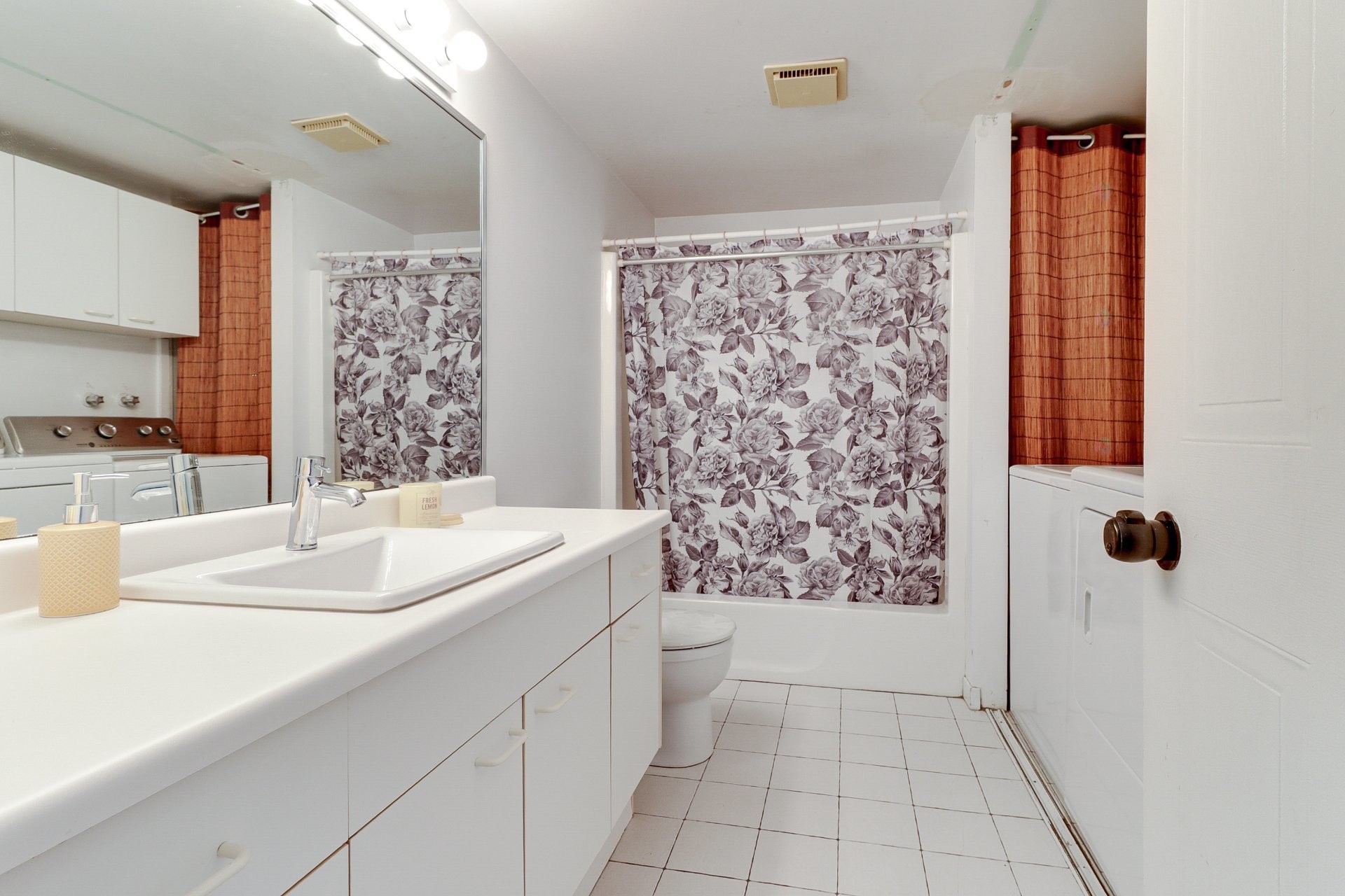 









1187


Boul. Iberville

, 3,
Repentigny (Repentigny),




QC
J5Y3H7

