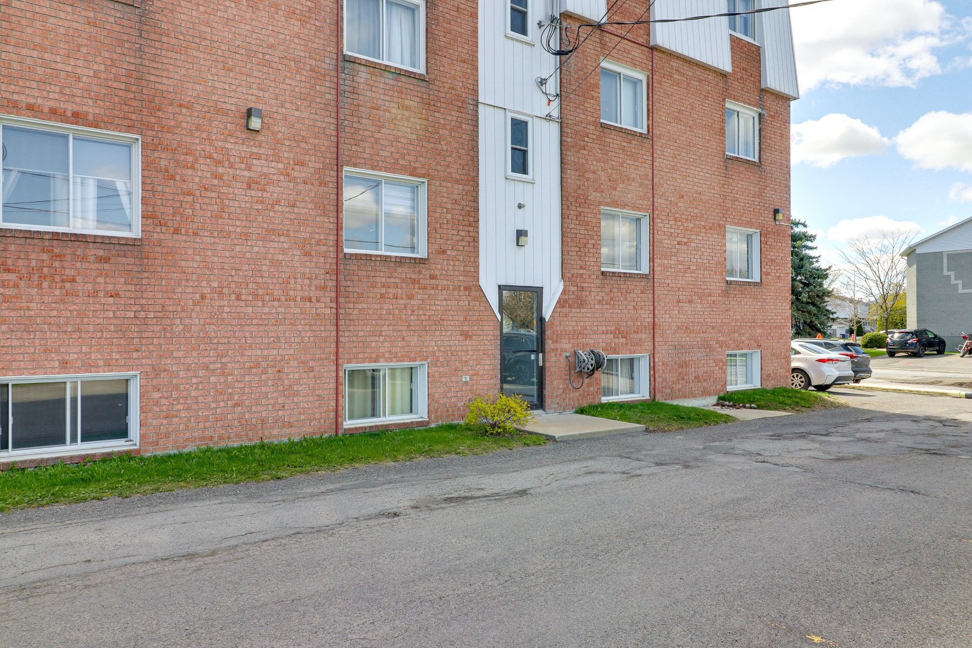 









1187


Boul. Iberville

, 3,
Repentigny (Repentigny),




QC
J5Y3H7

