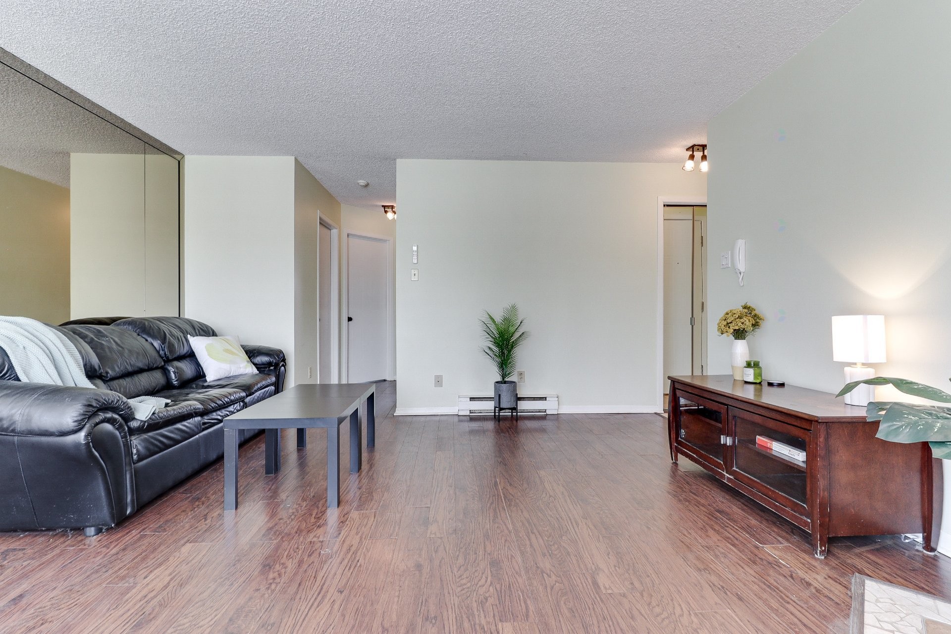 









1187


Boul. Iberville

, 3,
Repentigny (Repentigny),




QC
J5Y3H7

