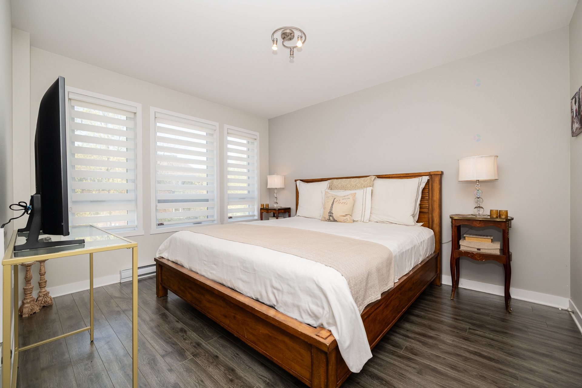









4573A


Boul. Dagenais O.

,
Laval (Fabreville),




QC
H7R0G8

