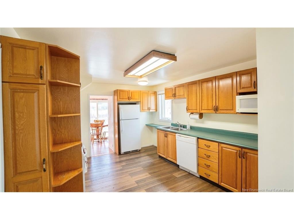 









496


rue Principale

,
Pointe-Verte,




NB
E8J 2Z6

