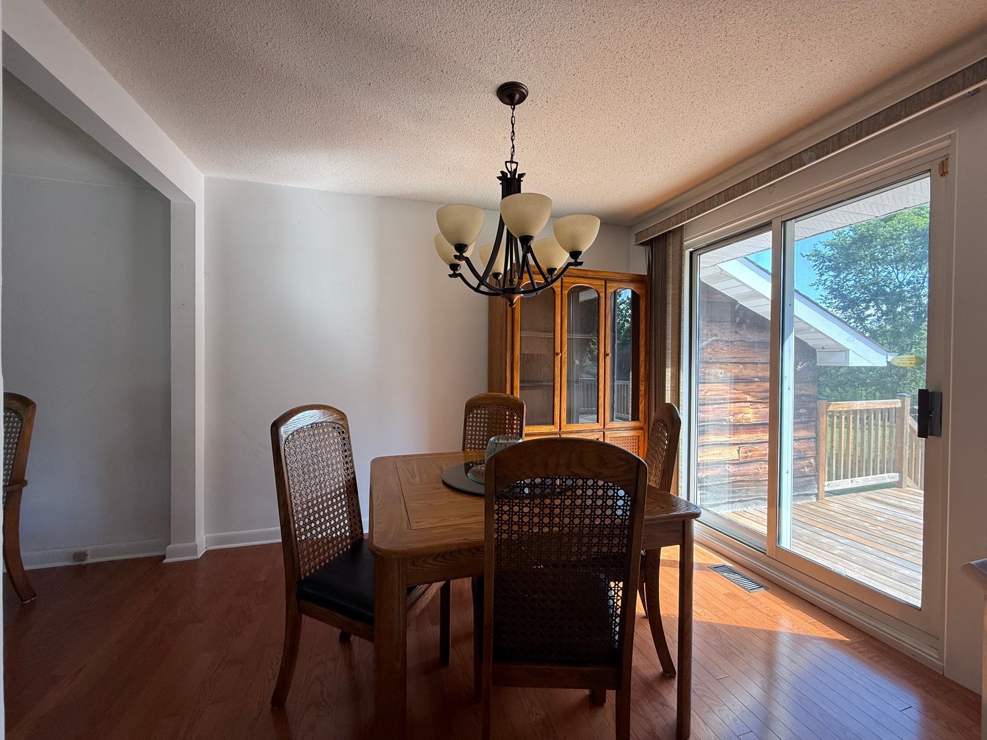









24


Rue Sunset

,
Gatineau (Gatineau),




QC
J8P8B1

