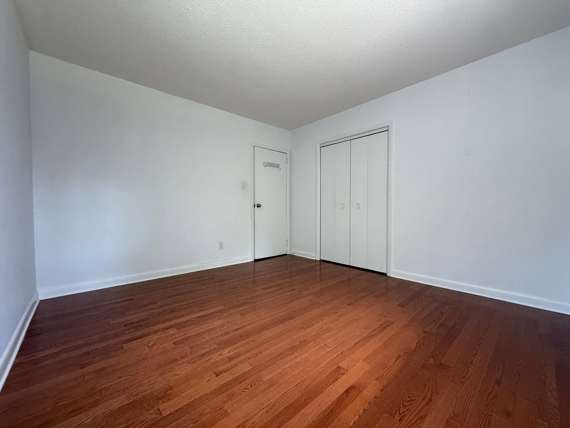 









24


Rue Sunset

,
Gatineau (Gatineau),




QC
J8P8B1

