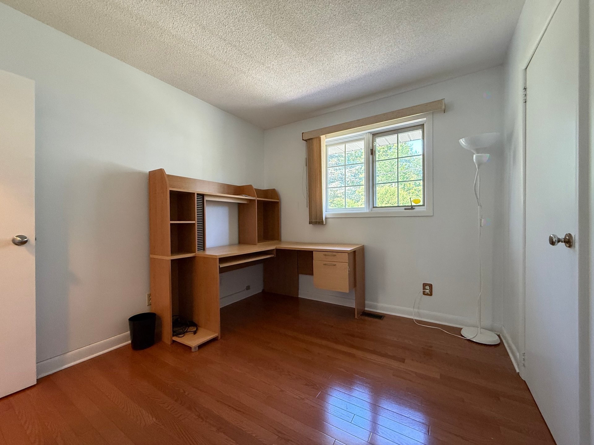 









24


Rue Sunset

,
Gatineau (Gatineau),




QC
J8P8B1

