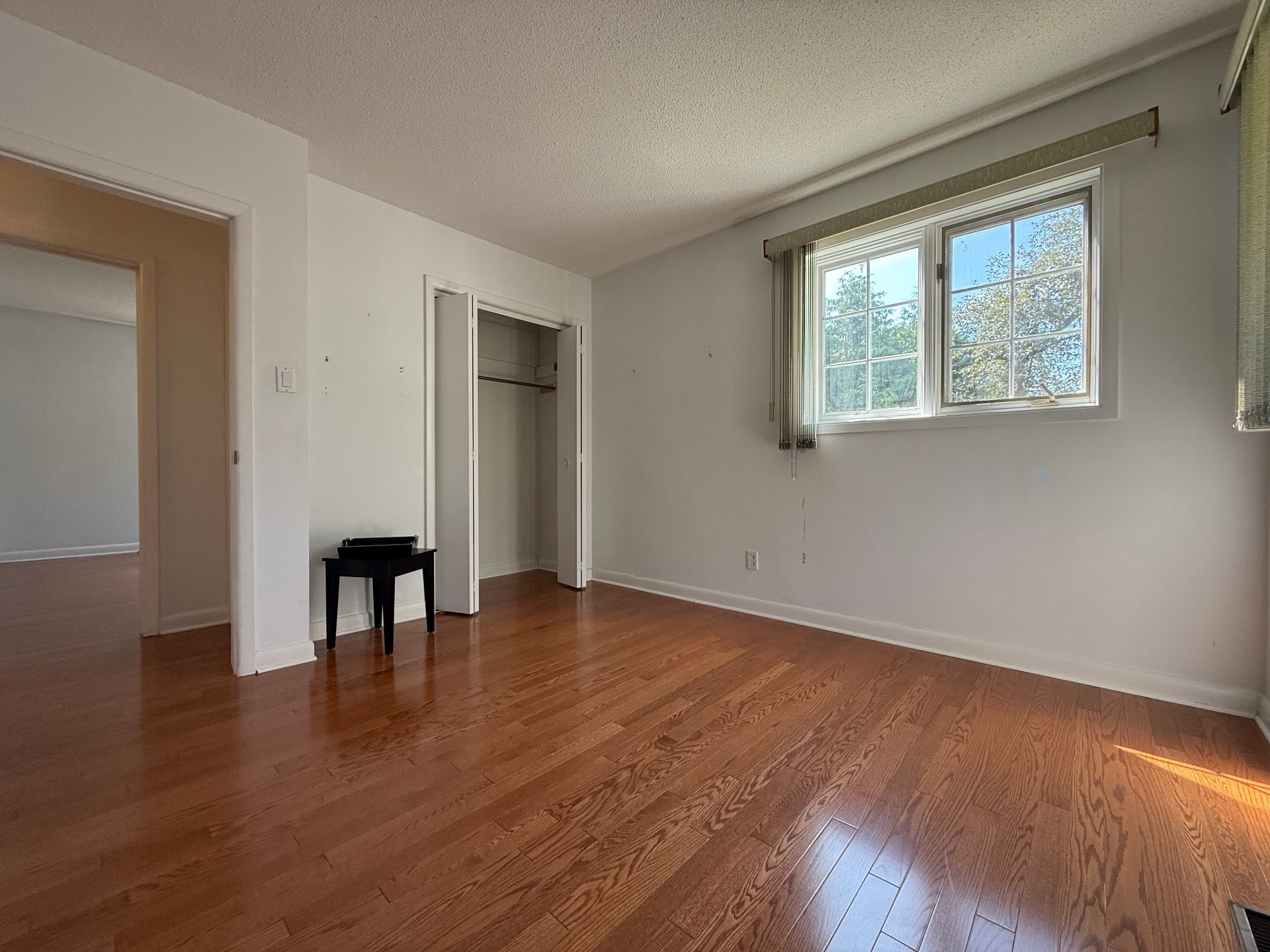 









24


Rue Sunset

,
Gatineau (Gatineau),




QC
J8P8B1

