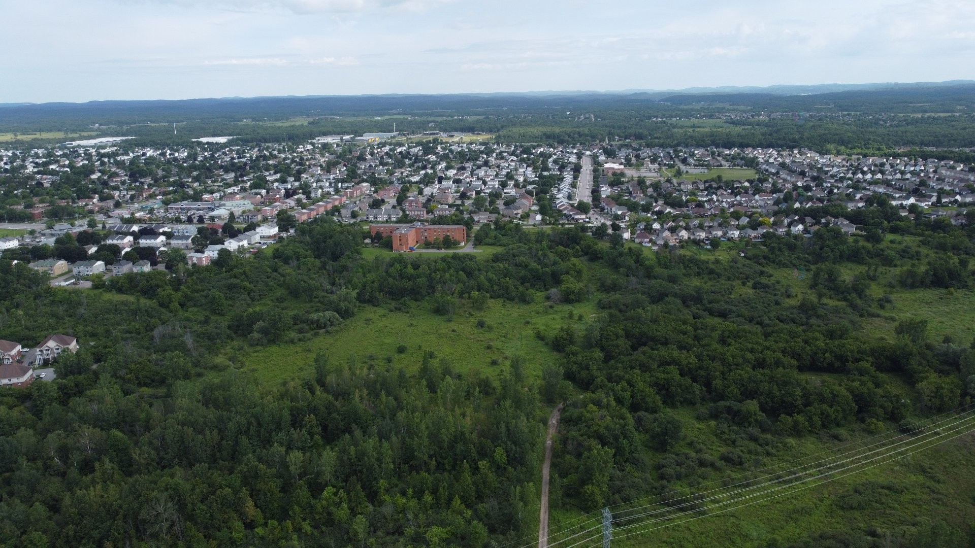 









24


Rue Sunset

,
Gatineau (Gatineau),




QC
J8P8B1

