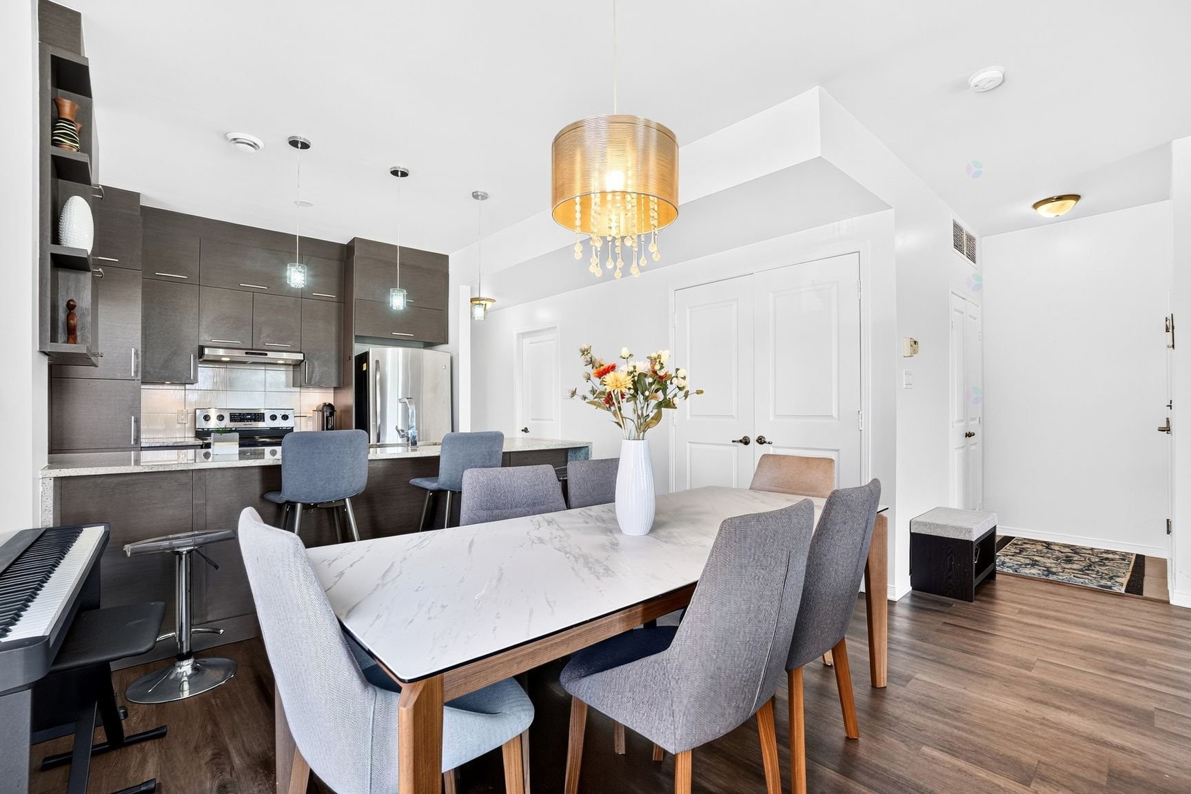 









14341


Boul. Cavendish

, 101,
Montréal (Saint-Laurent),




QC
H4R0J4

