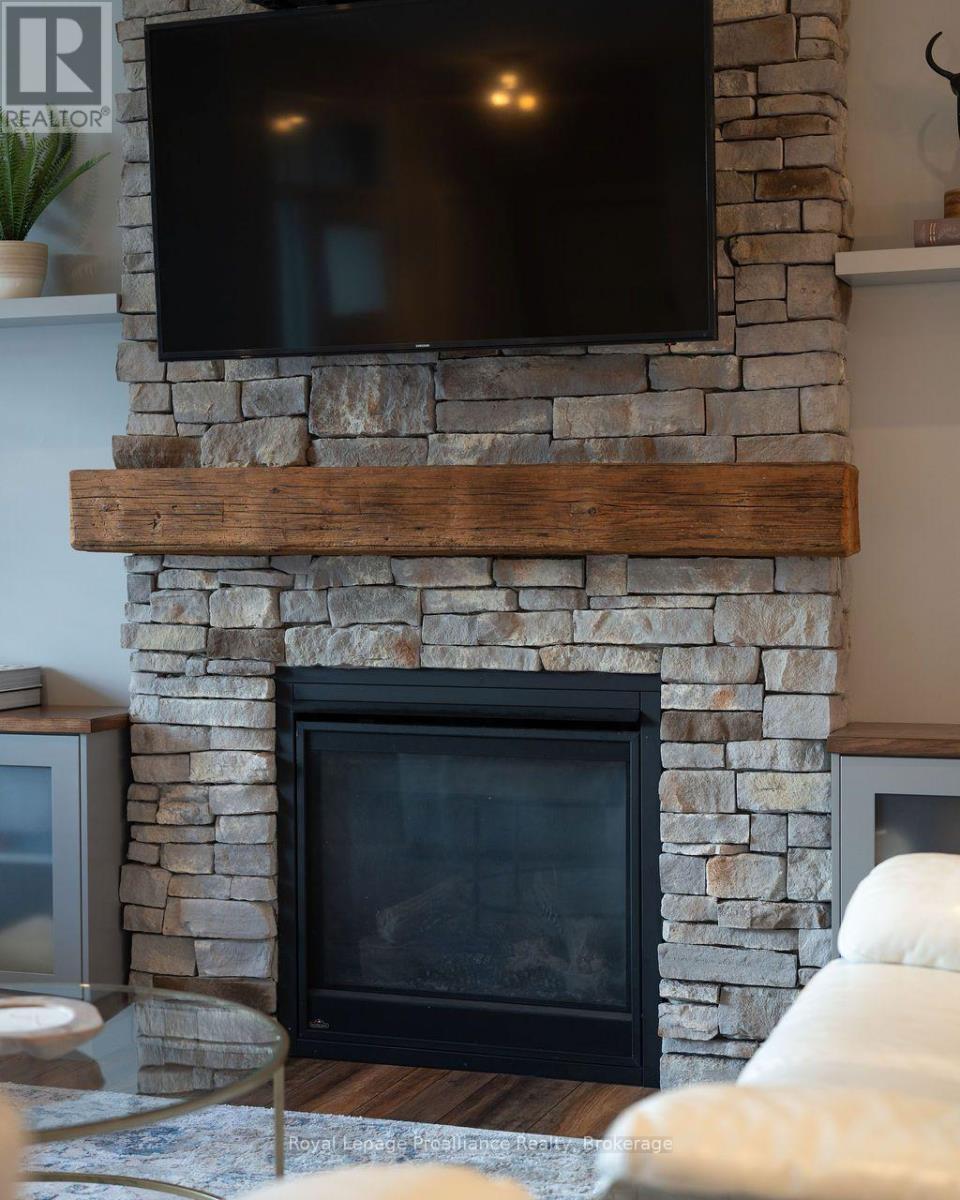 












45 AMBROSIA TERRACE

,
Quinte West (Murray Ward),




Ontario
K8V0G7

