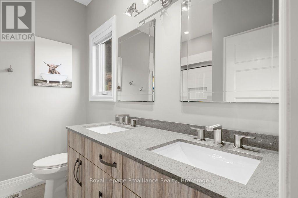 












45 AMBROSIA TERRACE

,
Quinte West (Murray Ward),




Ontario
K8V0G7

