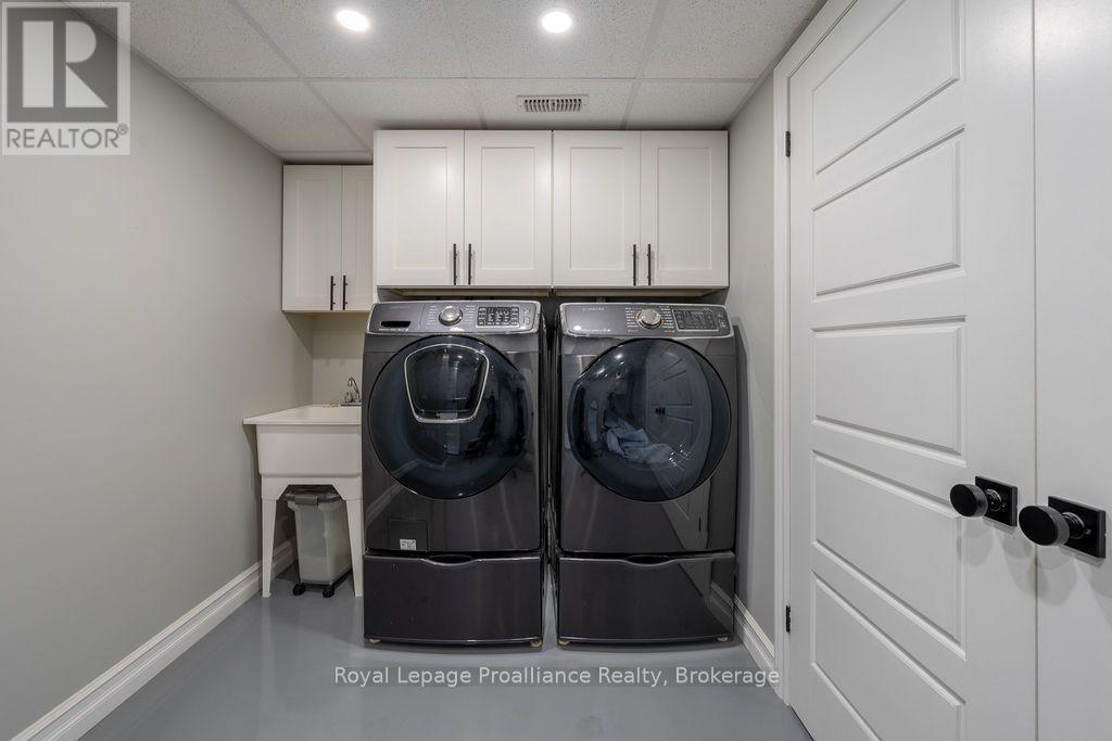 












45 AMBROSIA TERRACE

,
Quinte West (Murray Ward),




Ontario
K8V0G7

