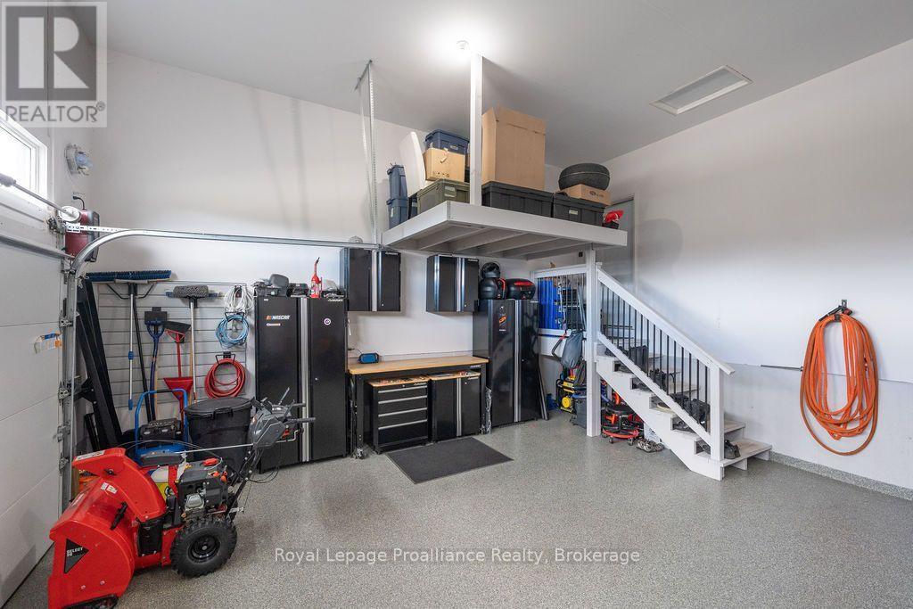 












45 AMBROSIA TERRACE

,
Quinte West (Murray Ward),




Ontario
K8V0G7

