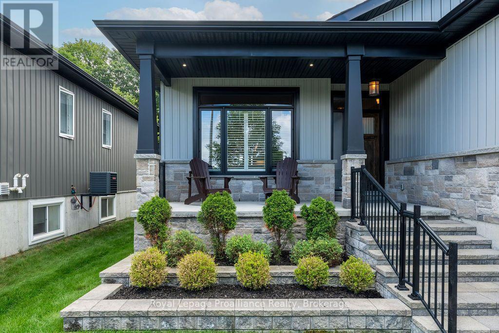 












45 AMBROSIA TERRACE

,
Quinte West (Murray Ward),




Ontario
K8V0G7

