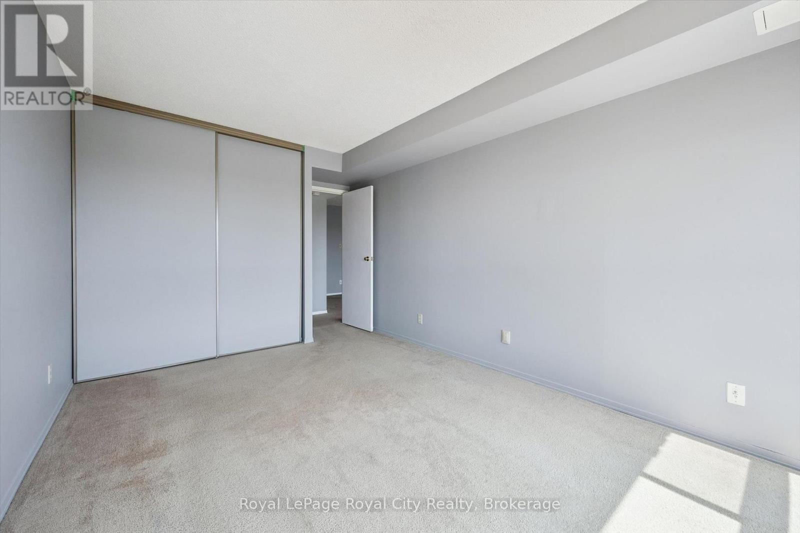 












606 - 358 WATERLOO AVENUE

,
Guelph (Junction/Onward Willow),




Ontario
N1H7Y3

