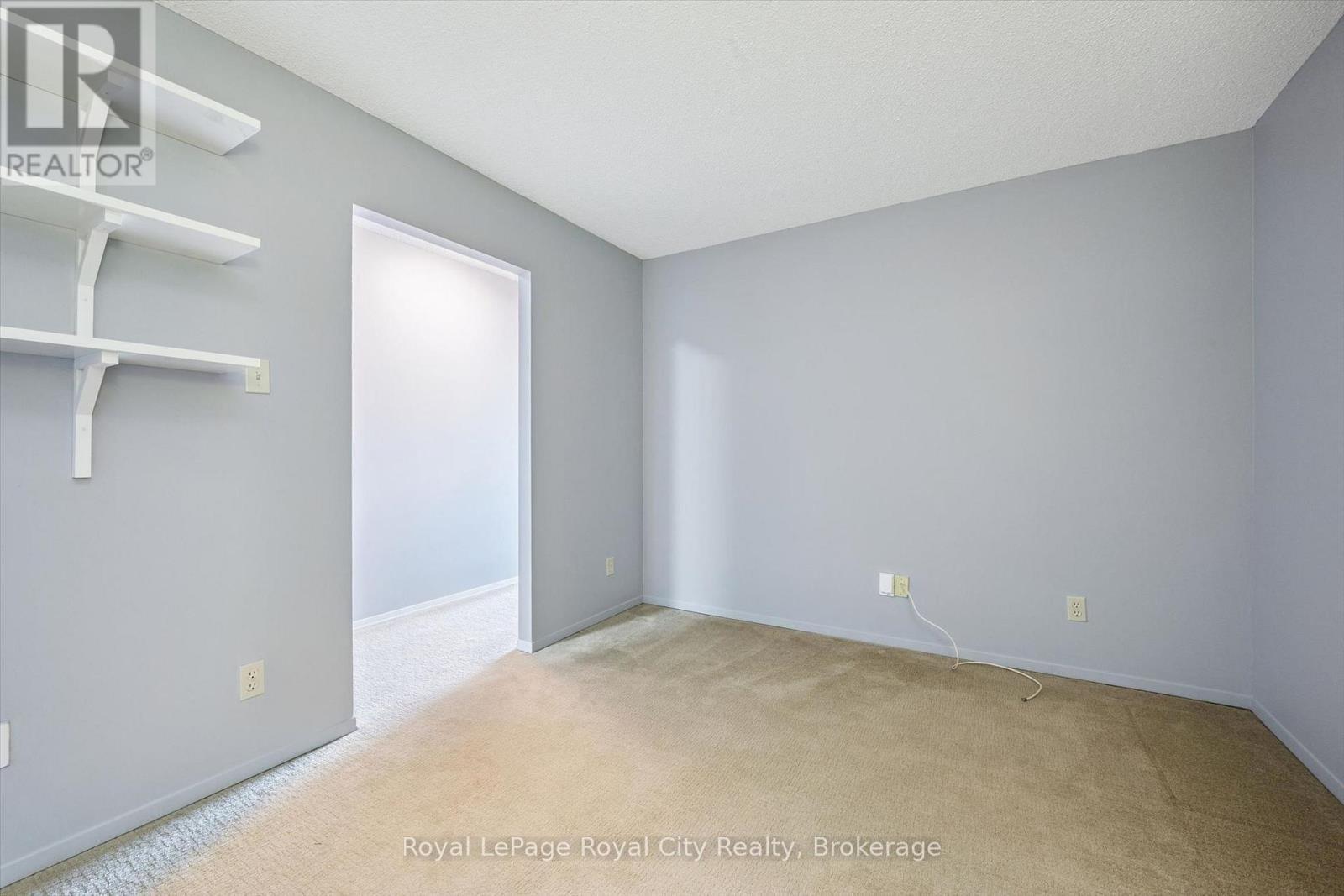 












606 - 358 WATERLOO AVENUE

,
Guelph (Junction/Onward Willow),




Ontario
N1H7Y3

