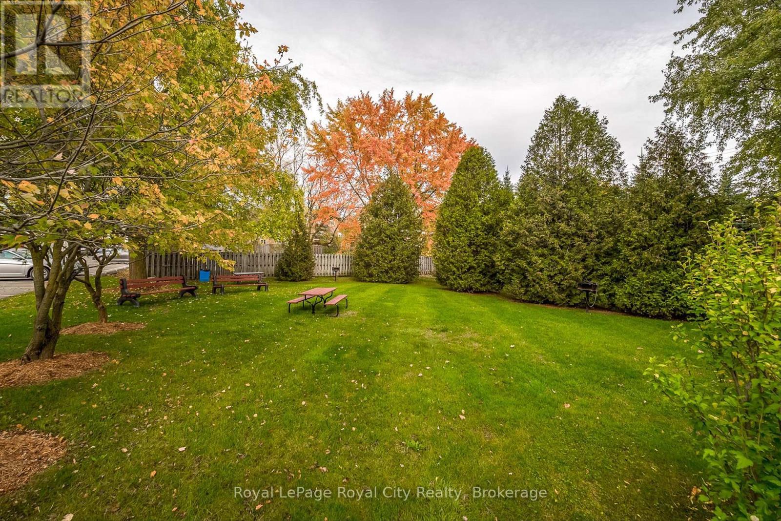 












606 - 358 WATERLOO AVENUE

,
Guelph (Junction/Onward Willow),




Ontario
N1H7Y3

