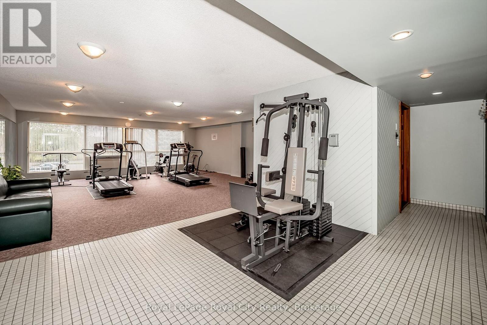 












606 - 358 WATERLOO AVENUE

,
Guelph (Junction/Onward Willow),




Ontario
N1H7Y3

